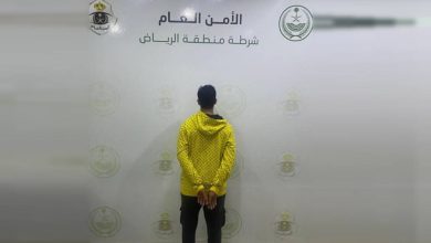 صورة الرياض: القبض على شخص اعتدى على آخر بسلاح أبيض.. وإحالته إلى النيابة  أخبار السعودية