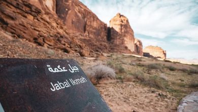 صورة وزير الثقافة يعلن إدراج جبل عكمة ضمن ذاكرة العالم لمنظمة اليونسكو