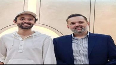 صورة هكذا احتفل  محمد محمود عبد العزيز بعيد ميلاد شقيقه “كريم”