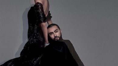 صورة السعودي محمد آشي.. أول مصمم أزياء خليجي ينضم إلى اتحاد الأزياء الراقية