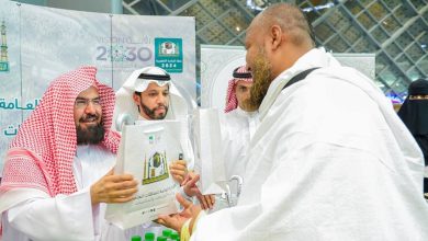 صورة «السديس» يشارك في حملة «حفاوة» بمحطة قطار الحرمين