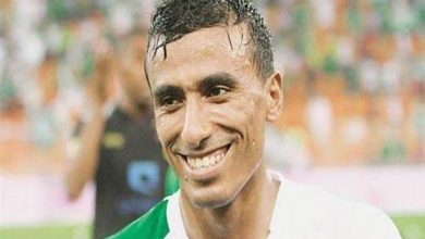 صورة رغم أنباء اعتزاله.. عبد الشافي يشارك في مران الزمالك استعدادا للشباب السعودي