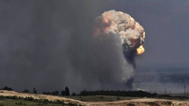 صورة مخازن الذخائر في القرم تتفجر.. وزيلينسكي: الجسر هدف يجب تحييده  أخبار السعودية
