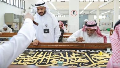 صورة 10 مراحل لصناعة ثوب الكعبة المشرفة وتغييره غرة محرم