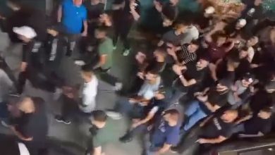 صورة مسيرة في مخيم الدهيشة منددة بالاعتداء على مخيم جنين