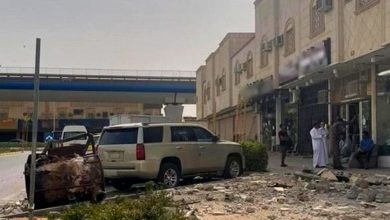 صورة مدني الرياض يباشر حادث تطاير أجزاء من مغسلة ملابس بحي العزيزية