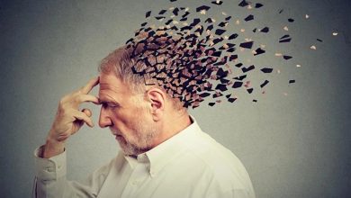 صورة منها فقدان الذكريات .. 3 مراحل لتطور مرض الزهايمر