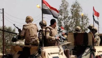 صورة مقتل وإصابة 9 جنود مصريين في انقلاب ناقلة ذخائر  أخبار السعودية