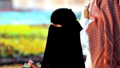 صورة ربة المنزل تستحق مصروفًا شهريًا من الزوج.. لهذا السبب
