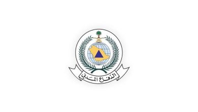 صورة الدفاع المدني يسيطر على حريق في أعشاب بواد بمحافظة المندق