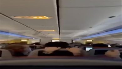 صورة فيديو مروع.. طائرة تتعرض لـ مطبات هوائية وهذا ما حدث للركاب
