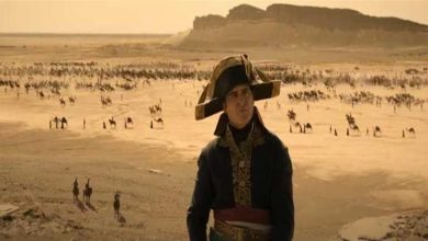 صورة خواكين فينيكس يتصدر ملصق جديد لفيلم “Napoleon” استعدادًا لبدء عرضه تجاريًا