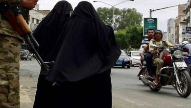 صورة في يومها العالمي.. المرأة اليمنية ضحية للإجرام الحوثي  أخبار السعودية