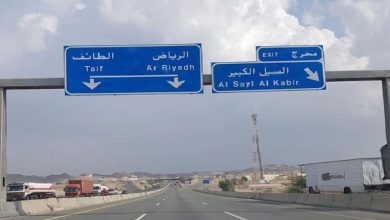 صورة استمرار أعمال مشروع الطريق الرابط بين السيل الكبير والرياض / الطائف السريع