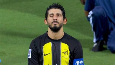 صورة بدون حجازي.. الاتحاد يعلن تشكيل مواجهة ضمك في الدوري السعودي