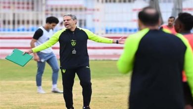 صورة بممر شرفي.. احتفال خاص من لاعبي الزمالك بعقد معتمد جمال الجديد