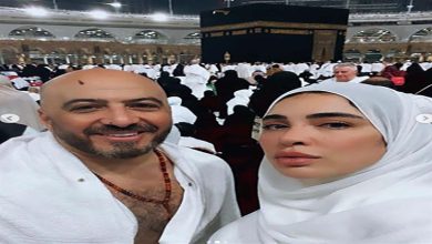 صورة “أضافر صناعية ومانيكير”.. زوجة مجدي الهواري تثير الجدل بعد ظهورها في العمرة – صور