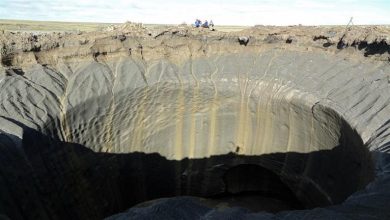 صورة أخيرا.. علماء يكشفون سر الحفر العملاقة الغامضة في سيبيريا