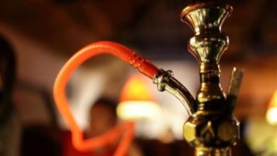 صورة خدعوك فقالوا أفضل من السجائر.. هذا ما يحدث لجسمك عند تدخين الشيشة