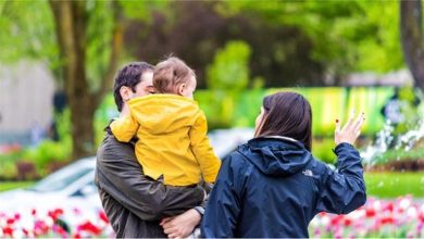 صورة 6 أخطاء شائعة في التربية تُبعد أطفالك عنك.. كيف تتجنبها؟