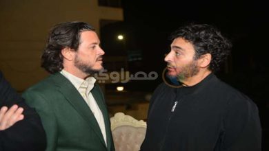 صورة بالصور.. حميد الشاعري في عزاء والد طليقته