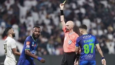 صورة حكم روسي للقاء حسم لقب دوري روشن السعودي