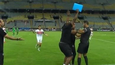 صورة “الزمالك كان يرغب في الانسحاب”.. مصدر يكشف تفاصيل واقعة تعدي جوميز على حكم مباراة المصري