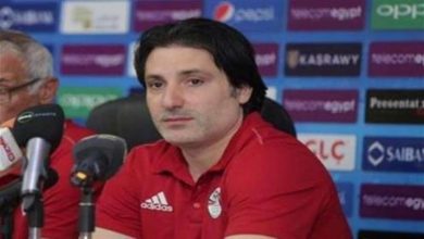 صورة منسي المنسي وعبد الله المنتهي.. تعليق ناري لمدرب منتخب مصر السابق على أداء لاعبي الزمالك