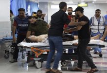 صورة جراح أمريكي يوثق الكارثة الطبية في غزة: “نفتقر إلى كل شيء”