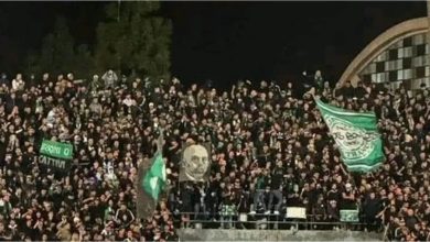 صورة جماهير الرجاء المغربي ترفع صور السنوار.. وألتراس الزمالك ينعاه (شاهد)