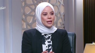 صورة متصلة منهار بالبكاء تهز القلوب والسبب غريب.. وأمين الفتوى ينصحها