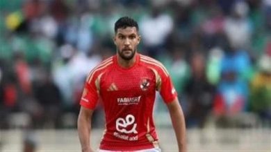 صورة ثنائي النادي الأهلي أشرف داري ويحيى عطية الله في الأهرامات (صورة)