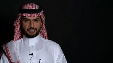 صورة استشاري جراحة يوضح الإجراءات الصحيحة للتعامل مع مصابي الحوادث