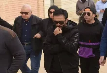 صورة من بينهم محمد لطفي وبوسي شلبي.. نجوم الفن في جنازة حما حمادة هلال