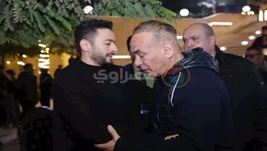 صورة أشرف زكي ومحمد رياض ومصطفى قمر.. نجوم ومشاهير في عزاء والد زوجة حمادة هلال