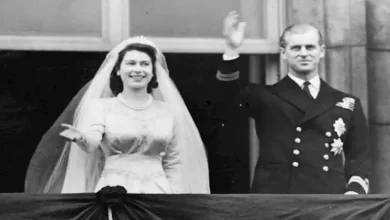 صورة بسعر خرافي.. 10 صور لبيع قطعة من كعكة حفل زفاف الملكة إليزابيث بعد مرور 77 عاما