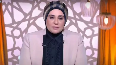 صورة نادية عمارة توضح حكم قراءة القرآن بالعين فقط