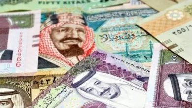 صورة الريال يكسر حاجز الـ 13 جنيهاً بالبنوك المصرية  أخبار السعودية