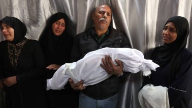 صورة | مصادر فلسطينية: جيش الاحتلال يرتكب مجازر في مخيم النصيرات باستخدام الروبوتات القتالية