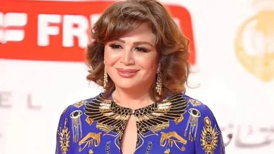 صورة إلهام شاهين تهنئ زينة عبد الباقي على نجاح فيلم “مين يصدّق” في مهرجان القاهرة