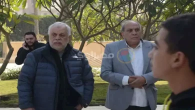 صورة بالصور..حضر منير وأشرف زكي وغاب نجوم الفن عن جنازة زوج نشوى مصطفى