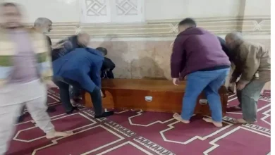 صورة بالصور.. تشييع جثمان بشير الديك من مسقط رأسه بدمياط