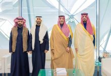 صورة الأمير فيصل بن سلمان يوجه بإطلاق اسم «عبد الله النعيم» على القاعة الثقافية بمكتبة الملك فهد  أخبار السعودية