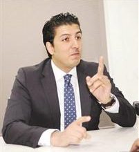 صورة «الصحة» تشهد قفزة نوعية مع توسع استخدام جراحات الروبوت