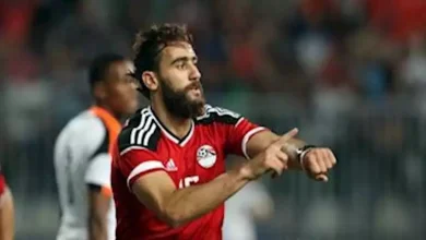 صورة 3 صور لباسم مرسي لاعب الزمالك داخل محل عصير