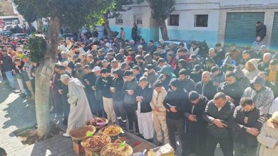 صورة صلاة الغائب في تطوان على محمد الضيف وقادة القسام عقب صلاة الجمعة (صور)