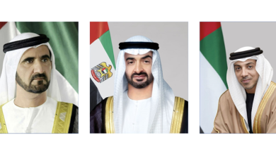 صورة رئيس الدولة ونائباه يهنئون ملك بلجيكا بذكرى اليوم الوطني
