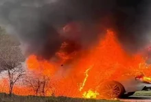 صورة قبل الحريق بثوان.. عائلة تنجو بأعجوبة من انفجار سيارتها