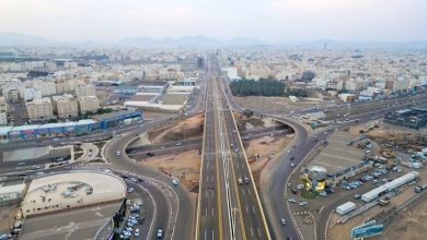 صورة مختصون يقترحون عبر «عكاظ»: خفض سرعة دائري المدينة إلى 100 كلم  أخبار السعودية