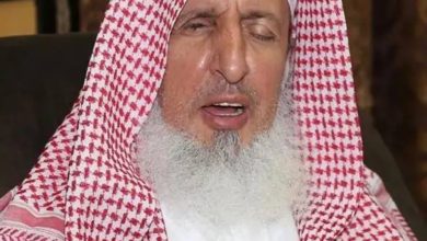 صورة مفتي المملكة يهنئ القيادة والمسلمين بحلول شهر رمضان  أخبار السعودية